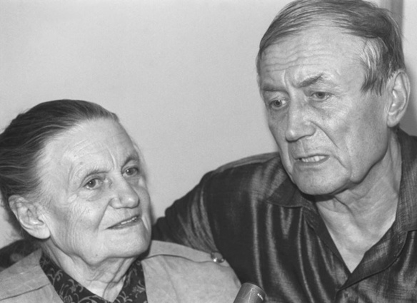 С матерью Зинаидой Ермолаевной, конец 80-х. «О матери и об отце думаю постоянно»