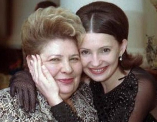 С мамой Людмилой Николаевной