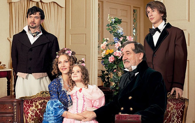 Богдан Сильвестрович с сыном Остапом, невесткой Ириной, внуками Дмитрием и Устиньей в проекте Екатерины Рождественской «Родня»