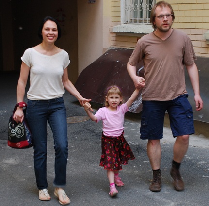 Дочь Юрия Игоревича София Андрухович (ее второй роман «Феликс Австрия» стал литературным событием 2015 года) с дочкой Варварой и мужем — писателем, публицистом и топ-блогером Андреем Бондарем