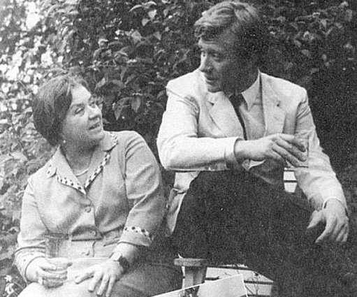 С мамой в Пахре, 60-е годы. «Мать — это дверь, через которую человек вошел в мир, и не более того!»