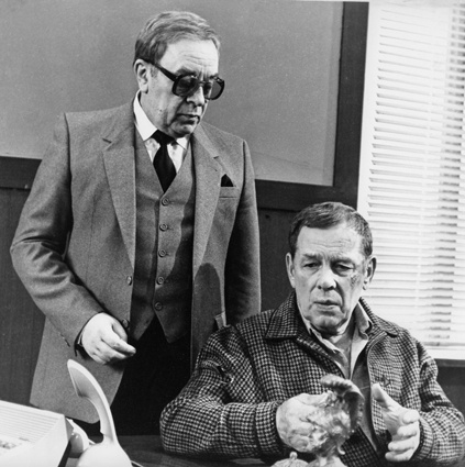 В роли шефа западногерманской разведки Штаубе с Георгием Жженовым в заключительной части тетралогии о резиденте Михаиле Тульеве «Конец операции «Резидент», 1986 год