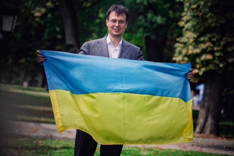 Из ситуации, в которую нас загнала Россия и прошлая украинская власть, мы должны выйти с достоинством