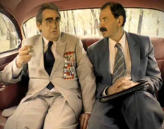 «20 лет только в «Городке» мы с Ильей работали, плюс два года с половиной до, а вместе года 23 с чем-то. Мы диаметрально противоположные — по воспитанию, образованию, биографиям, другим очень важным вещам, но эти плюс и минус, как два знака математических, иногда такую давали искру»