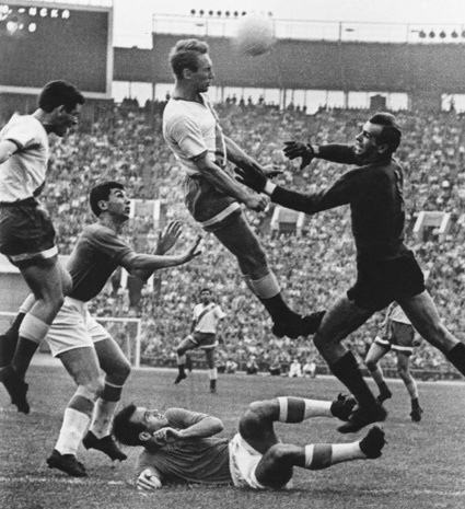 Базилевич в игре, середина 60-х