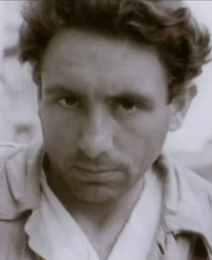 «У меня особенность была, которой гордился: я мог изрядно выпить, не сильно пьянея, и только потом хмель ударял в голову. В общем, тягаться со мной было трудно...»