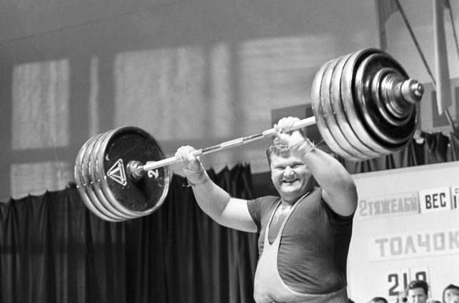 Леонид Жаботинский установил 19 мировых рекордов