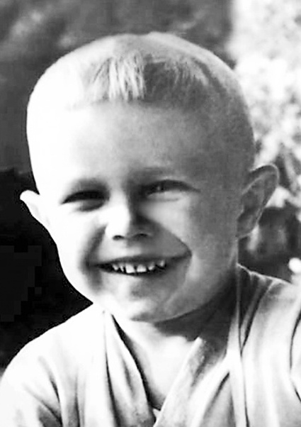 Сергей Гармаш родился в Херсоне 1 сентября 1958 года