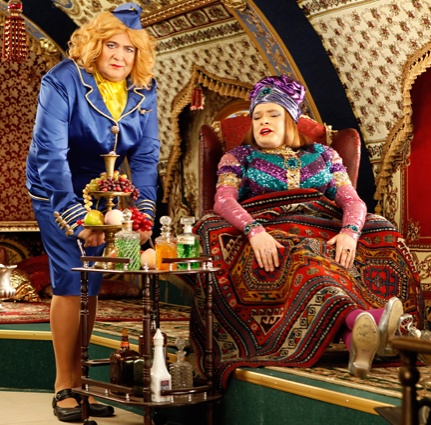 Визирь Юрий Стоянов и джинн Верка Сердючка в мюзикле «Новые приключения Аладдина», 2011 год. «Андрюша мне вообще очень по-человечески симпатичен»