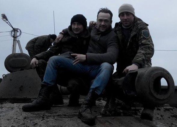 С бойцами АТО. «Хочу достойным украинцам спокойно в глаза смотреть и говорить: «Я с тобой там был», а не бросать в лицо: «Я тебя туда не посылал»