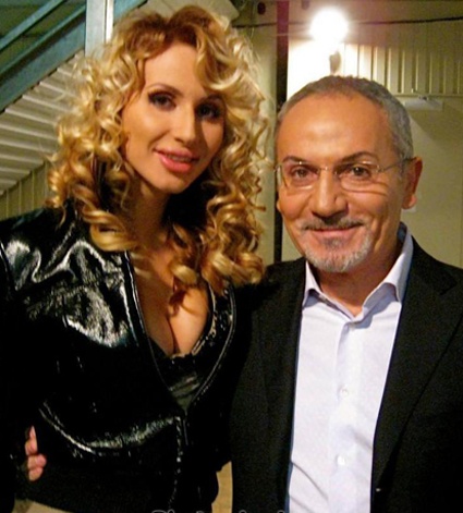 Женскую красоту Савик любит и ценит. С певицей Светланой Лободой