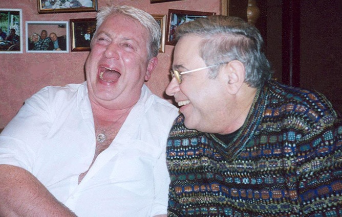 С Владимиром Винокуром. «Я, например, когда коллега хороший номер сделал, радуюсь — ой, как я рад и за него, и за зрителя, и за жанр»