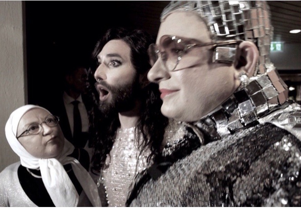 Вера с «мамой Инной» и победитель «Евровидения-2014» австрийский певец-трансвестит Кончита Вурст 