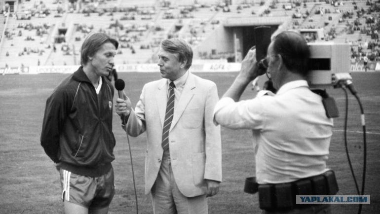 С Олегом Блохиным. «Лучших футболистов в истории советского футбола несколько: Эдуард Стрельцов, Лев Яшин и Олег Блохин»