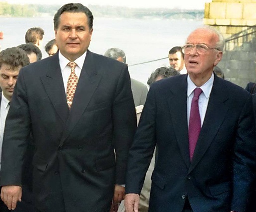 С премьер-министром Израиля Ицхаком Рабином, 1995 год