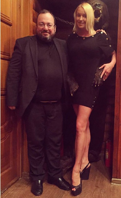 С прима-балериной Анастасией Волочковой. «Политикой я не увлекаюсь. Моя страсть — литература и театр»