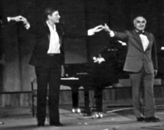 «Андрей Александрович Миронов, несмотря на то что патологически музыкальным был, музыке никогда не учился»