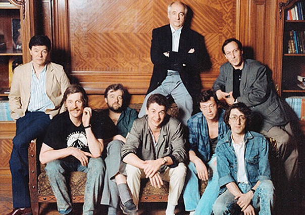 С Александром Абдуловым, Александром Збруевым, Николаем Караченцовым, Олегом Янковским и другими ленкомовцами