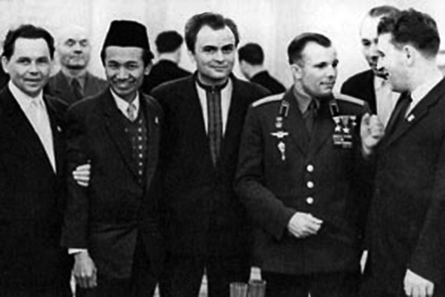 З першим космонавтом світу Юрієм Гагаріним, 1964 рік