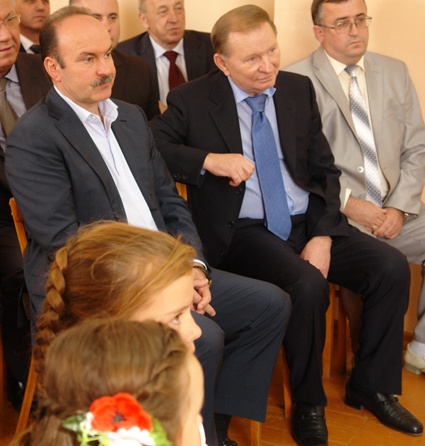 С президентом Украины Леонидом Кучмой, 2004 год. «За мной никто никогда не стоял — сейчас это мое преимущество»