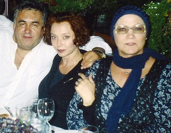 С Анастасией Вертинской и Ниной Руслановой. «Вы знаете, для меня только женщины есть»