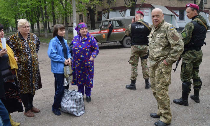 «Да, я бывал излишне эмоциональным. А почему человек, который может за себя постоять, не воспринимается обществом? Я могу постоять за себя, своих подчиненных, за область»