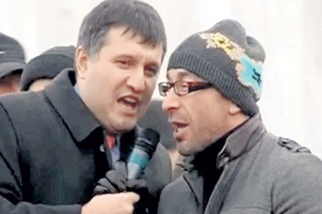 С Арсеном Аваковым. «Знаете, чему я удивляюсь? Тому, что такому человеку доверили Министерство внутренних дел»