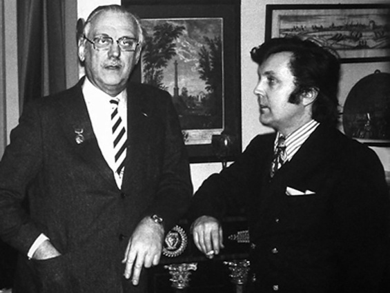 «Я Сергею Владимировичу Михалкову обязан: он меня после первой выставки защитил и в Москве прописал»