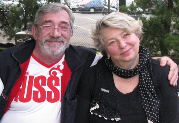 С тренером по фигурному катанию Татьяной Тарасовой. «Многие ушли в песок. Со многими я сам порвал. Например, с Таней Тарасовой, очень близким мне человеком»