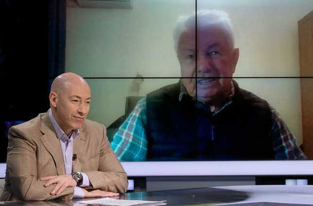 Фото Сергея КРЫЛАТОВА