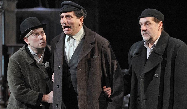 Виктор Сухоруков, Евгений Князев и Сергей Маковецкий в постановке Римаса Туминаса «Улыбнись нам, Господи», Театр имени Евгения ахтангова, 2014 год