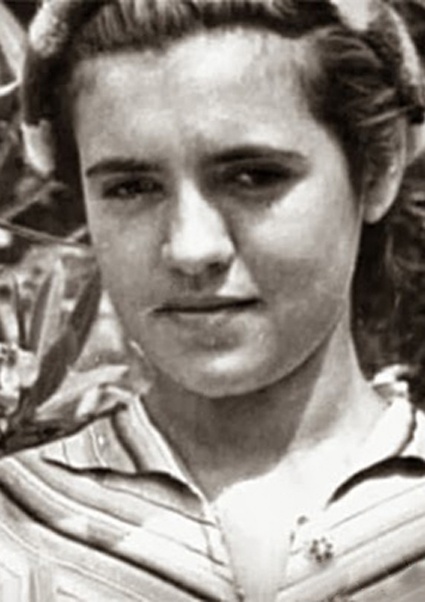 Дочка бывшего наркома обороны Тимошенко Екатерина. «У отца две жены было, у меня, соответственно, две матчехи. Одна чудовищная...»