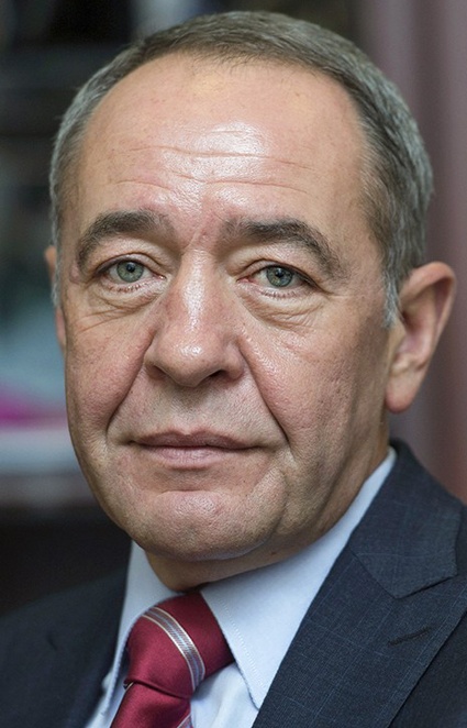 Российский медиамагнат Михаил Лесин в ноябре 2015 года был найден мертвым в номере вашингтонского отеля — по официальной версии, смерть наступила от сердечного приступа. «Я на 90 процентов уверен, что Лесин находился в США под программой защиты свидетелей, но это ему не помогло»