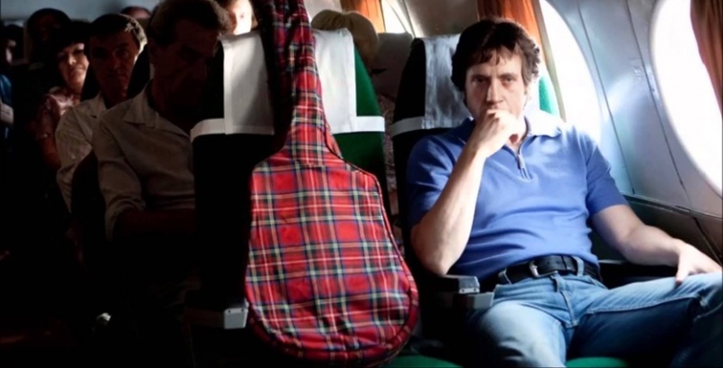 Сергей Безруков в роли Владимира Высоцкого в биографическом фильме Петра Буслова по сценарию Никиты Высоцкого «Высоцкий. Спасибо, что живой», 2011 год