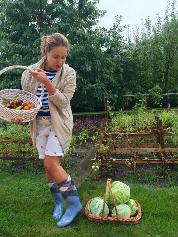 Королевская питает слабость к дорогой обуви. Фото: facebook.com/nataliya.korolevskaya
