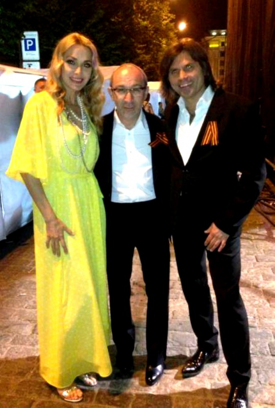 Ольга Сумская утверждает, что фото с Кернесом было сделано в 2011 году. Фото: bloknot.ru