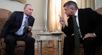 «Мне стыдно, что мы до сих пор не можем решить эту проблему», — подчеркнул Сокуров, обращаясь к Путину с просьбой освободить Сенцова