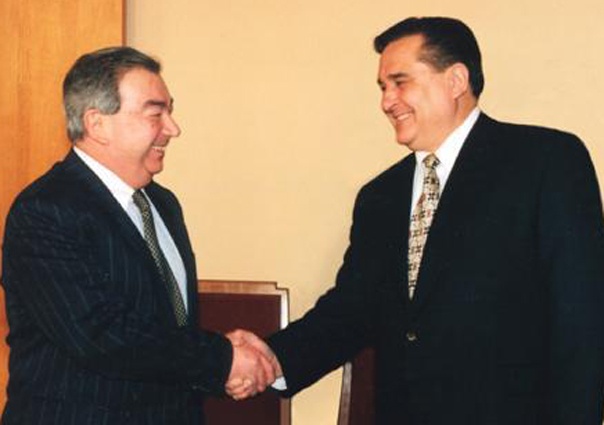 С премьер-министром России Евгением Примаковым, 1998 год